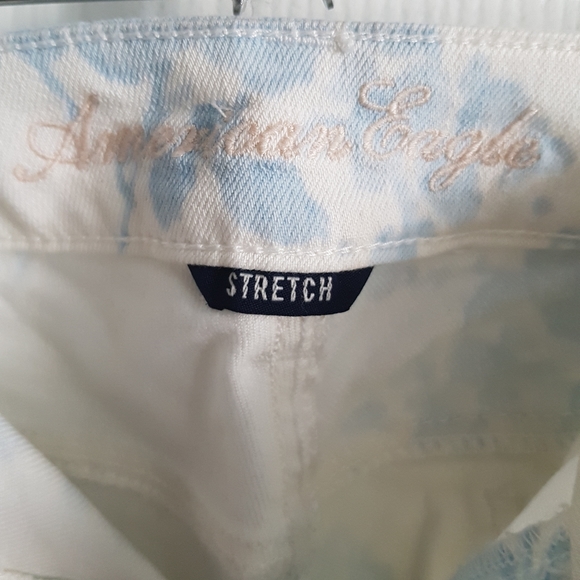 American Eagle Blue Flowers Stretch Jeggings - Picture 7 of 8